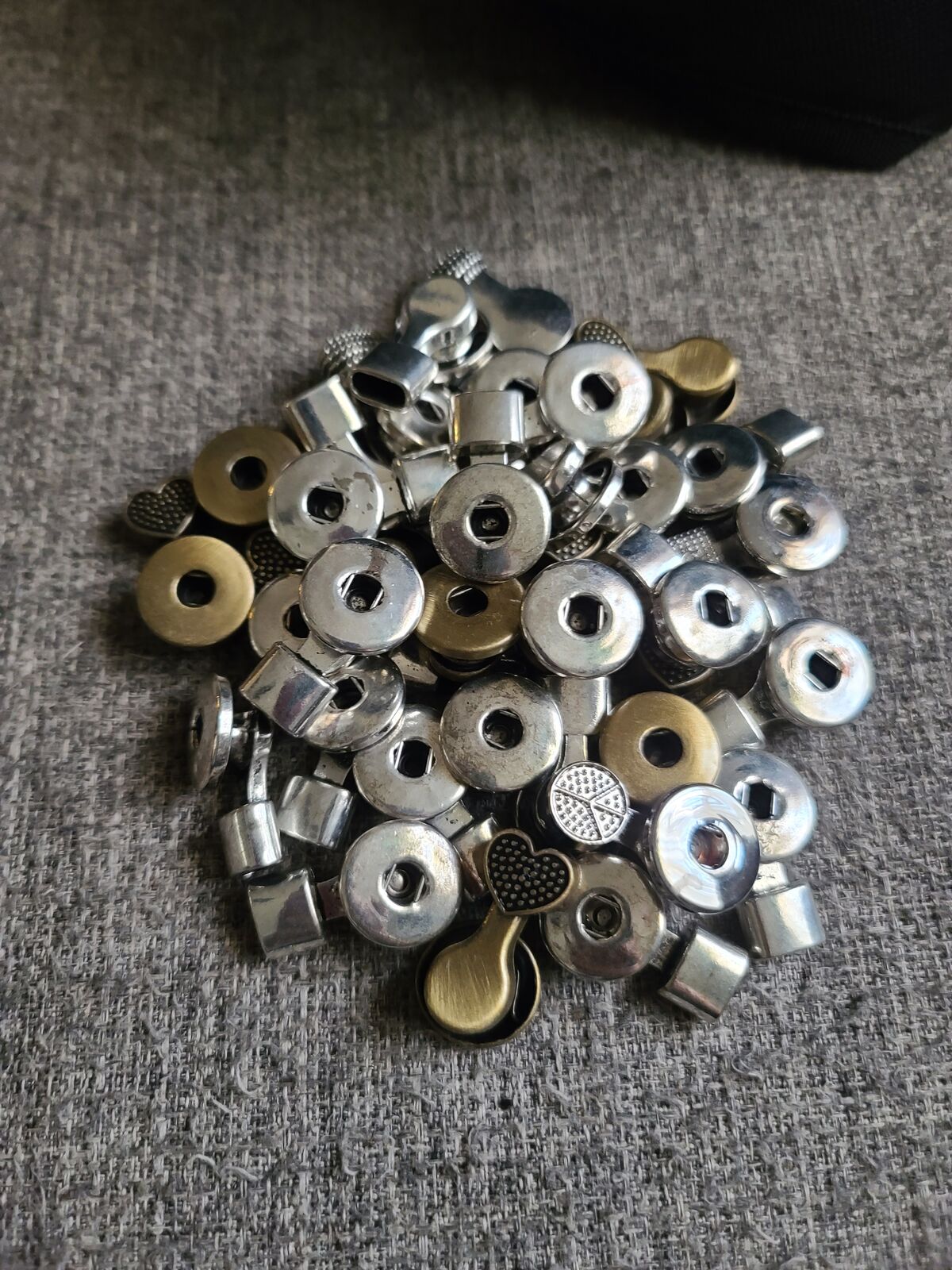 Magnetic Button Snaps