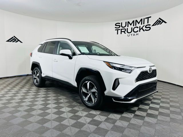 2025 Toyota RAV4 Plug-in Hybrid SE