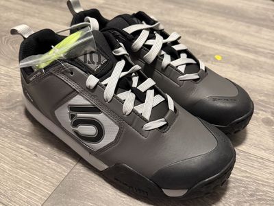Five Ten Impact MTB Shoes Size 10