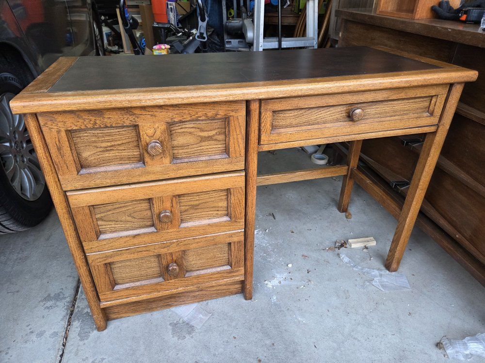 Vintage 4-drawer desk with solid top