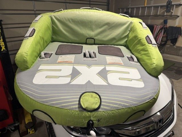 Towable Tubes