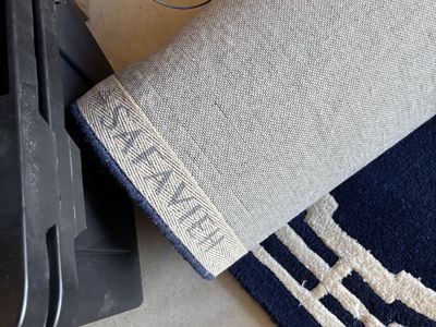 Safaveih Blue Ans White Area Rug