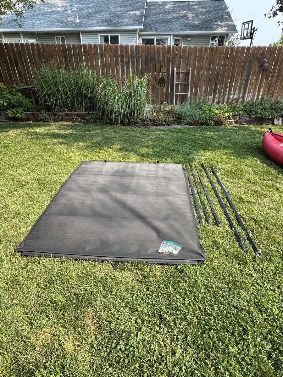 Tacoma 2nd gen Tonneau cover