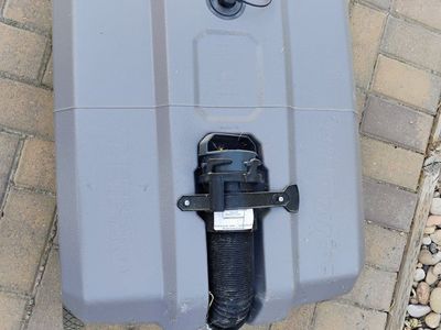 Thetford Smarttote 27 gal wastewater container