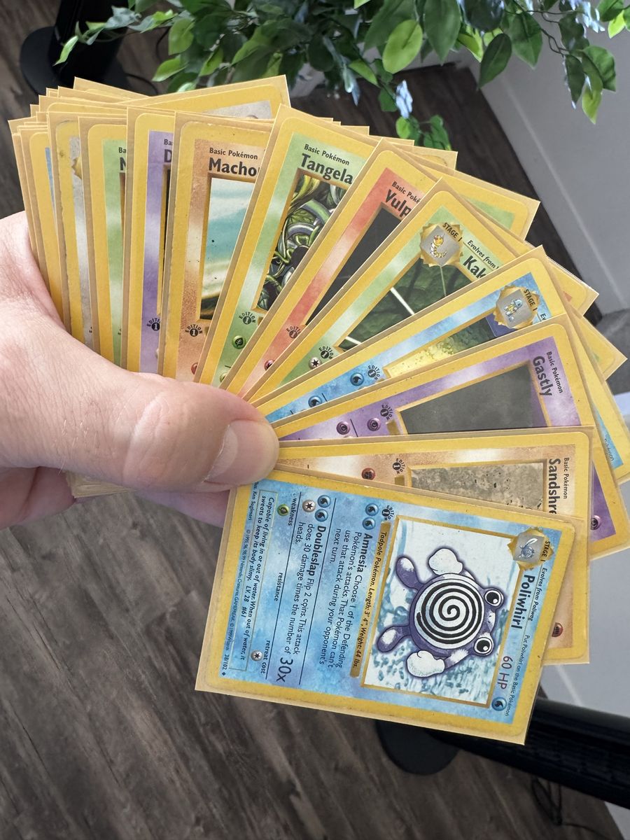 36 Card Lot “1st Edition Shadowless Base Set” Vintage Pokemon - First US Pokemon 1999