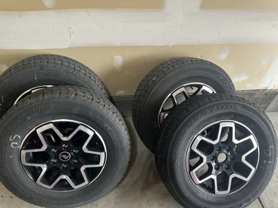 Ford Bronco Outer Banks Wheels and Tires