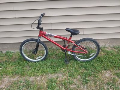 Giant GFR 20" Bmx Bike Bicycle
