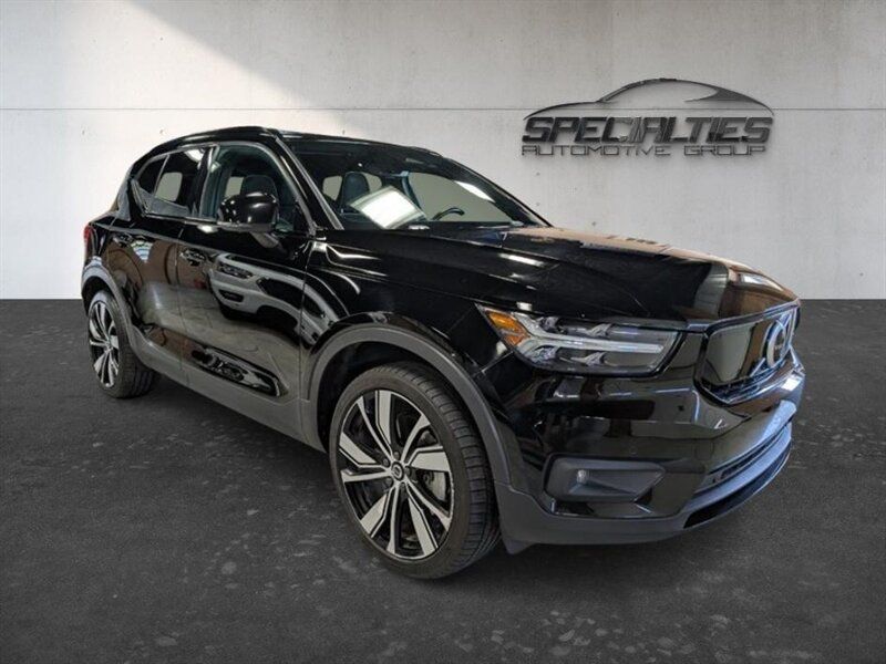 2021 Volvo XC40 Recharge Pure Electric P8