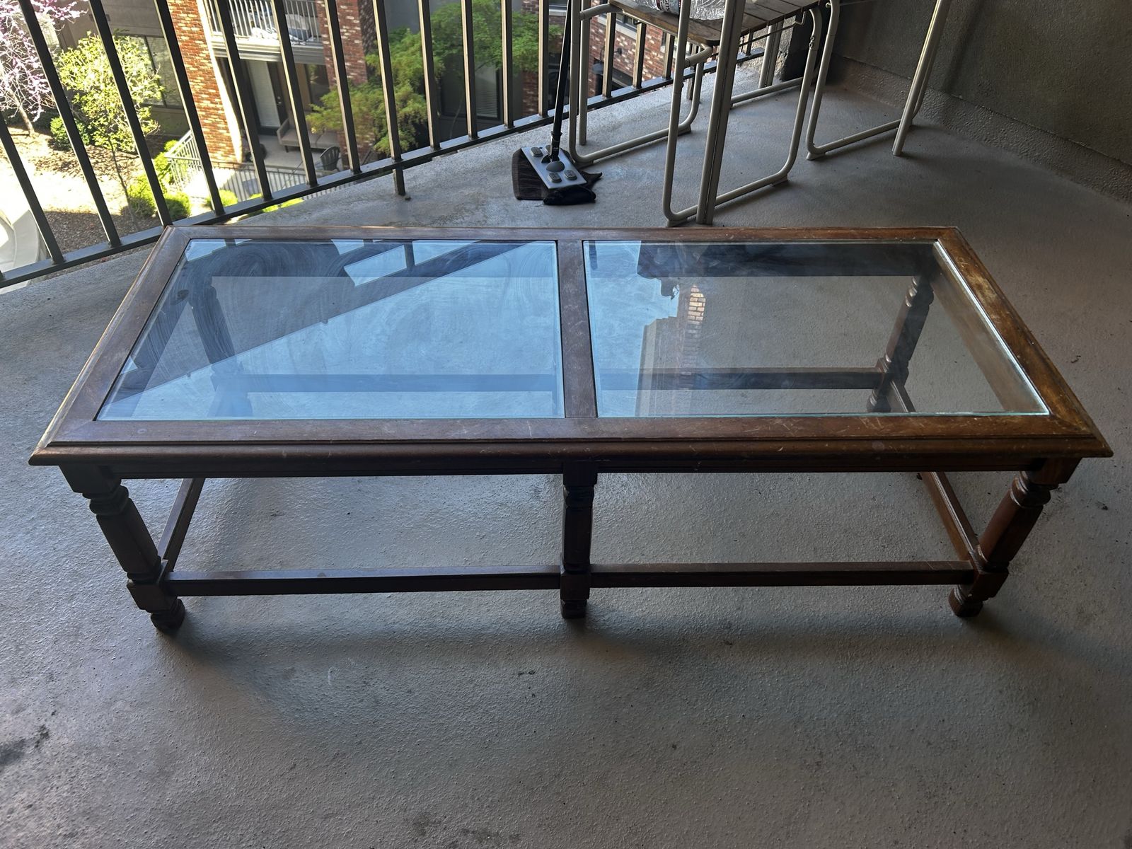 Free Long Coffee Table