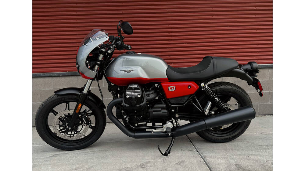2024 Moto Guzzi V7 Stone Corsa          Classic Look with Todays POWER!