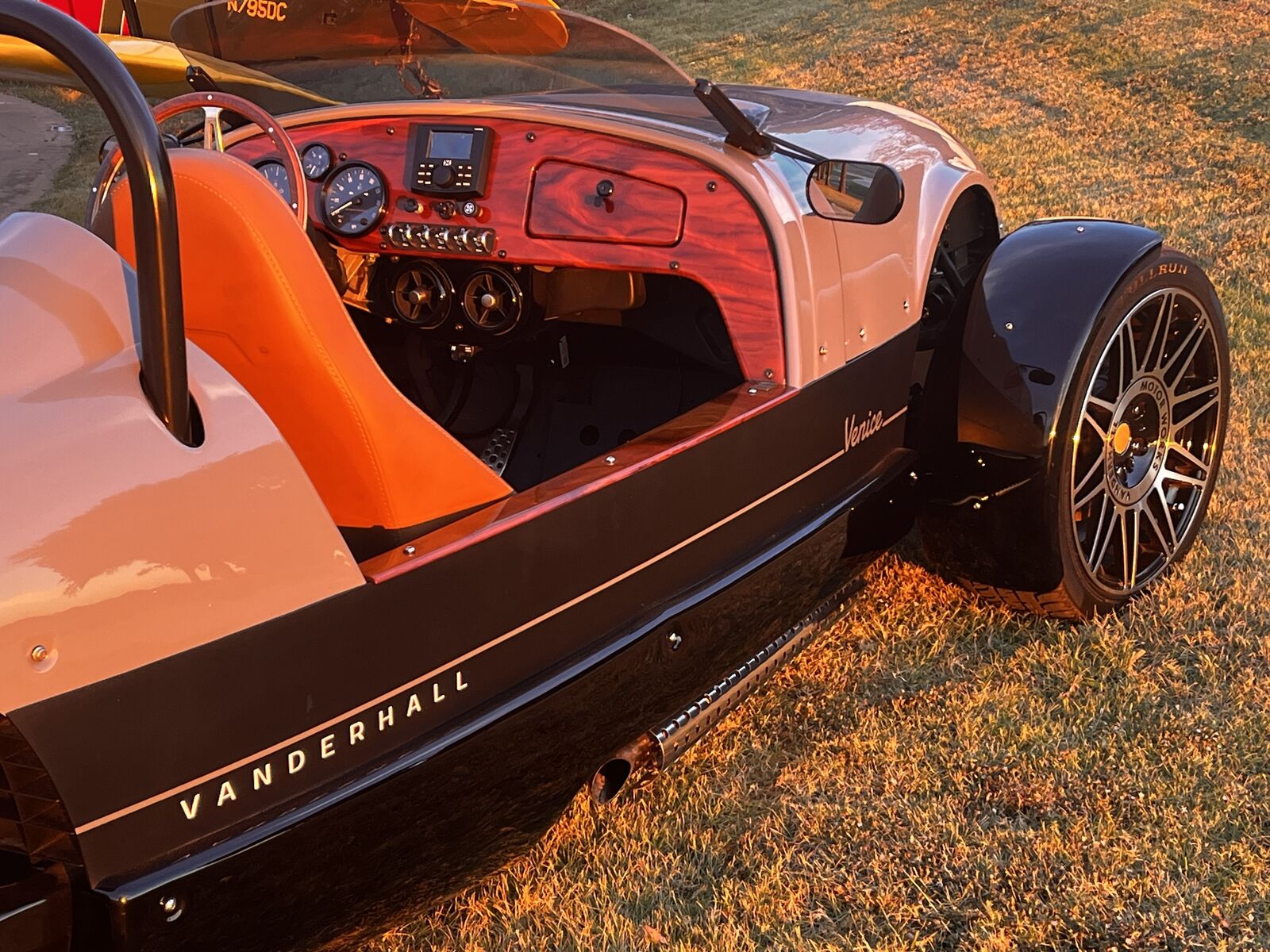 2022 Vanderhall Venice 1.5L Turbo — Denim Grey / Tan