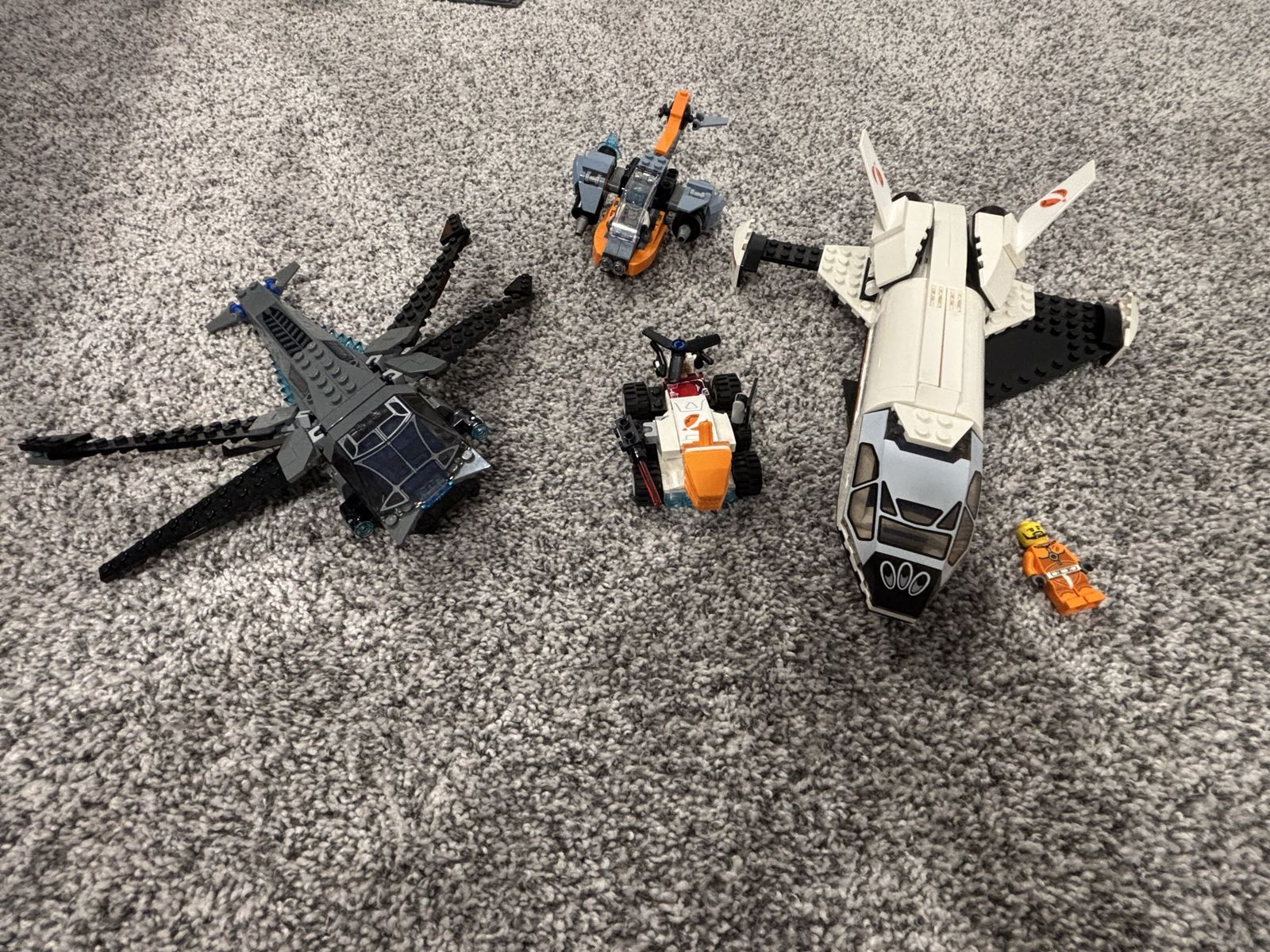 Main image 6