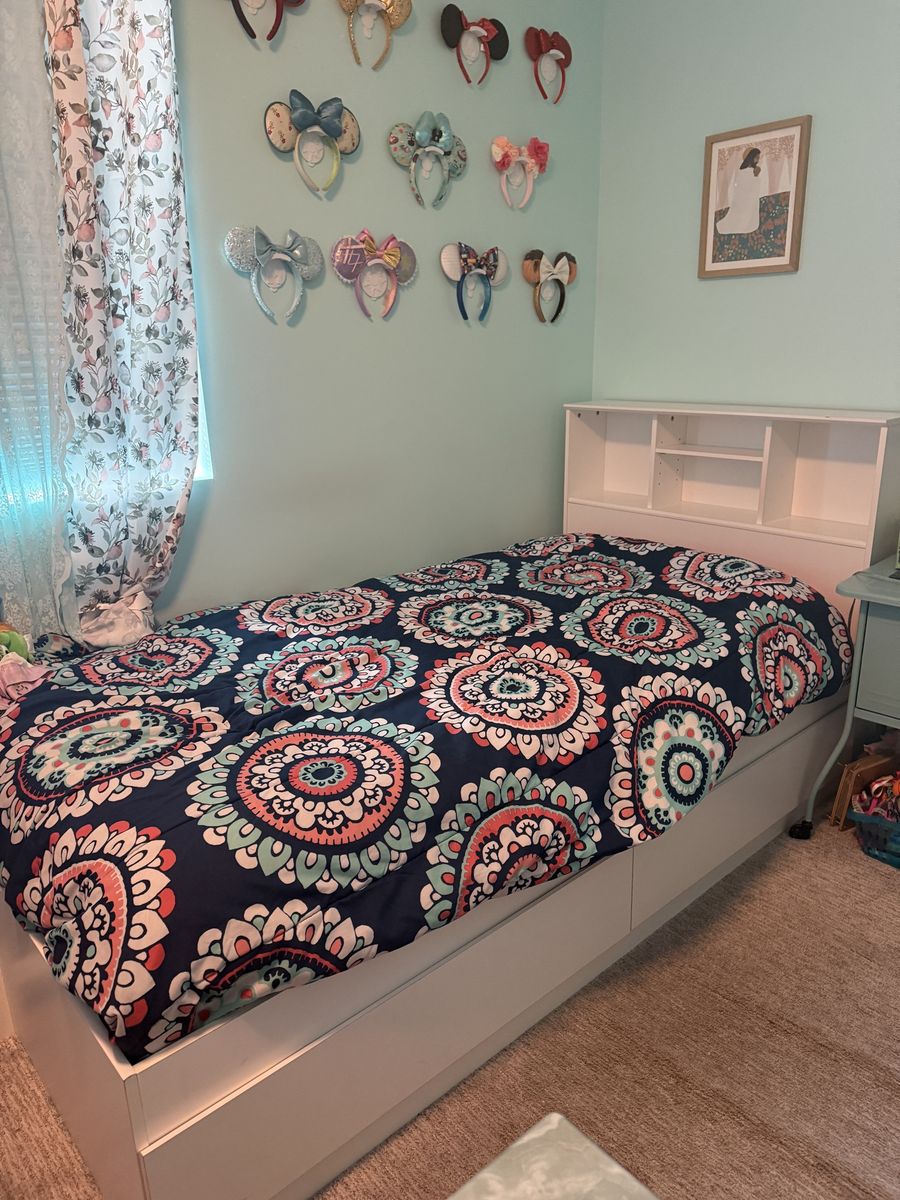 White Captain's Bed with Headboard Shelf and Storage Drawers