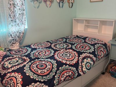 White Captain's Bed with Headboard Shelf and Storage Drawers