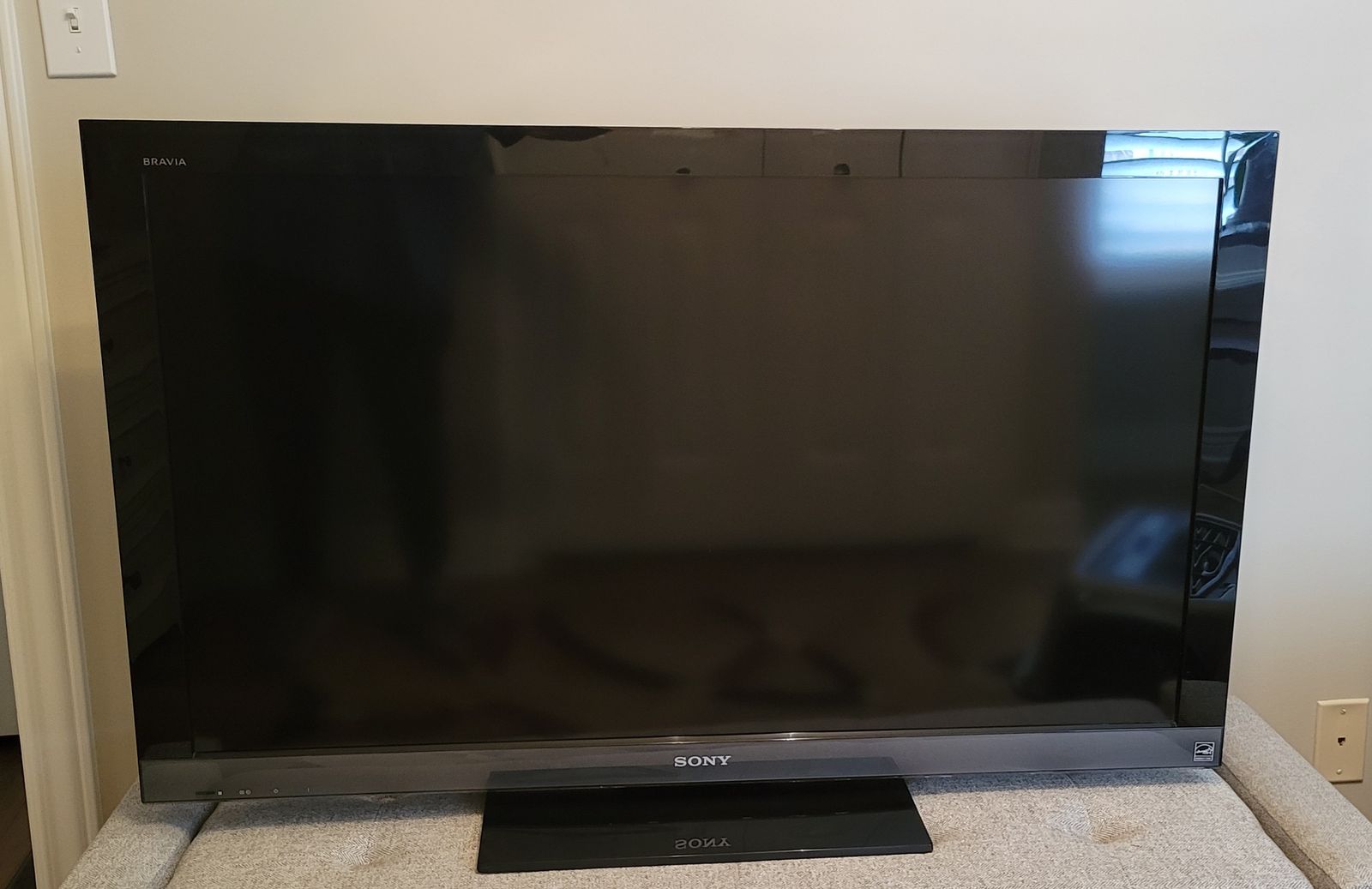 Sony Bravia 46 inch color TV