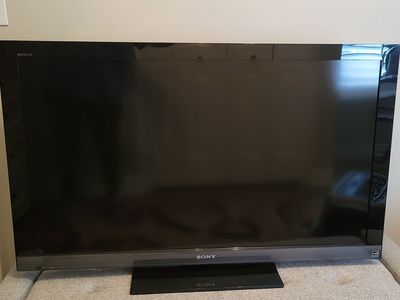 Sony Bravia 46 inch color TV
