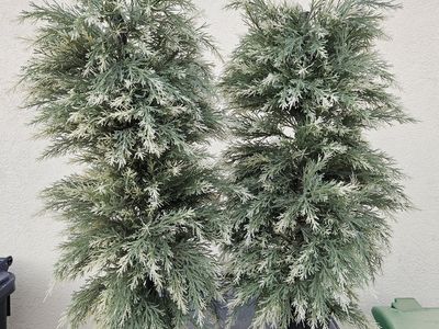 Artificial outdoor tree