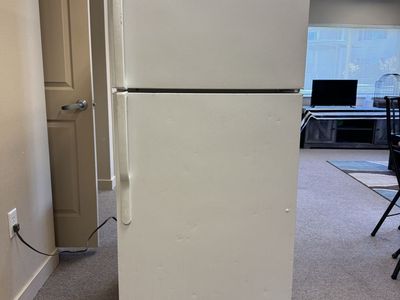 GE Refrigerator