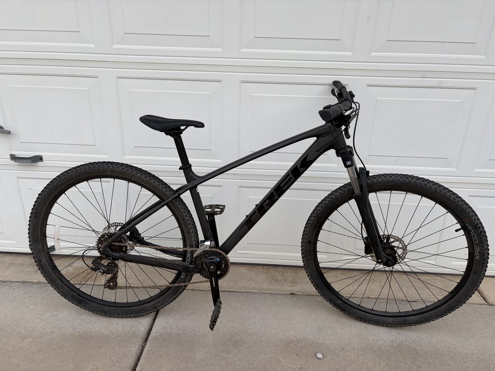 TREK Marlin 5 Mountain Bike - Black, Used, Hardtail, 29" Wheels, Disc Brakes