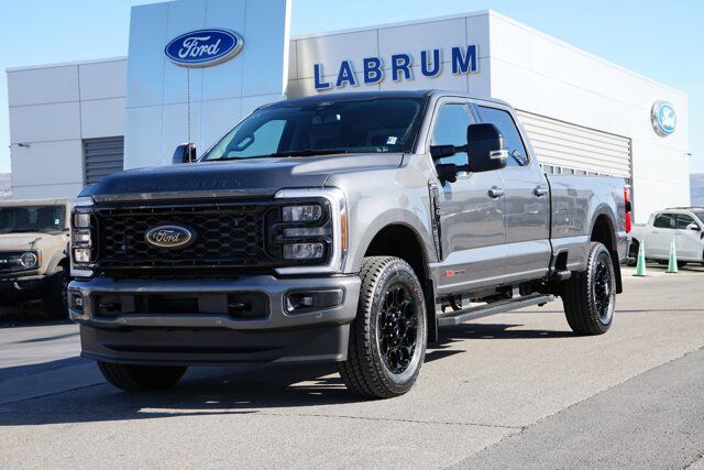 2026 Ford F-350 Super Duty Lariat