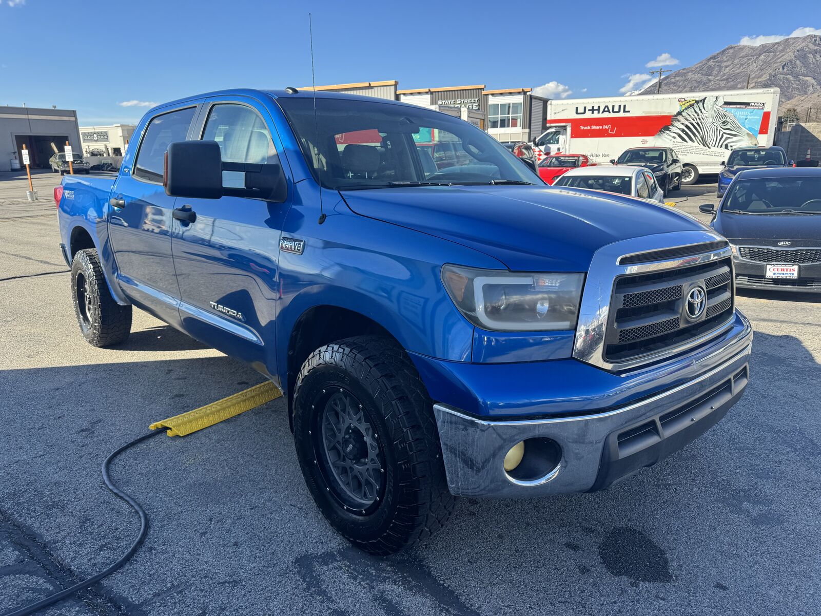 2010 TOYOTA TUNDRA CrewMax SR5