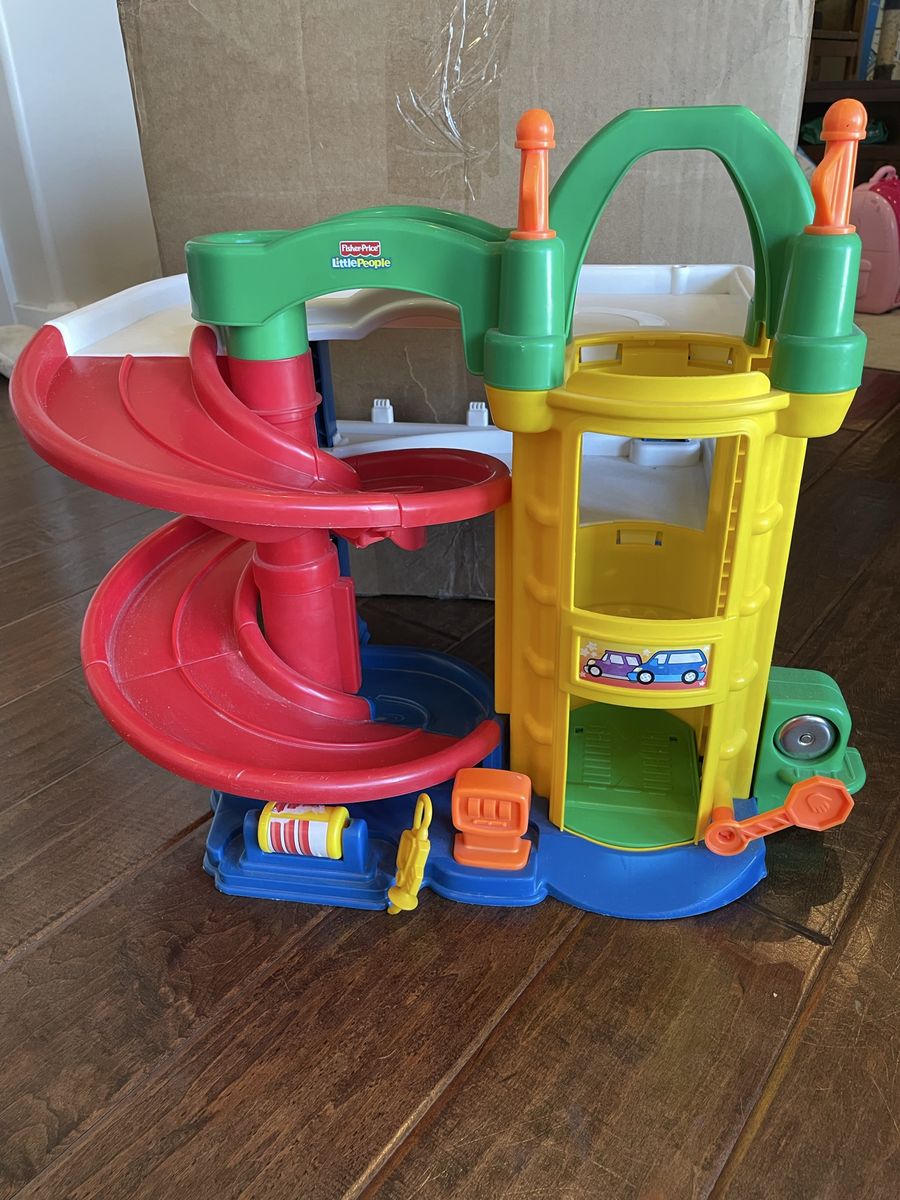 Fisher Price 2006 Little People Racing’s Ramps Car Garage