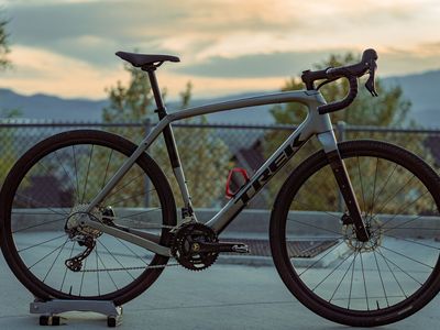 2023 Trek Checkpoint SL5- 58cm