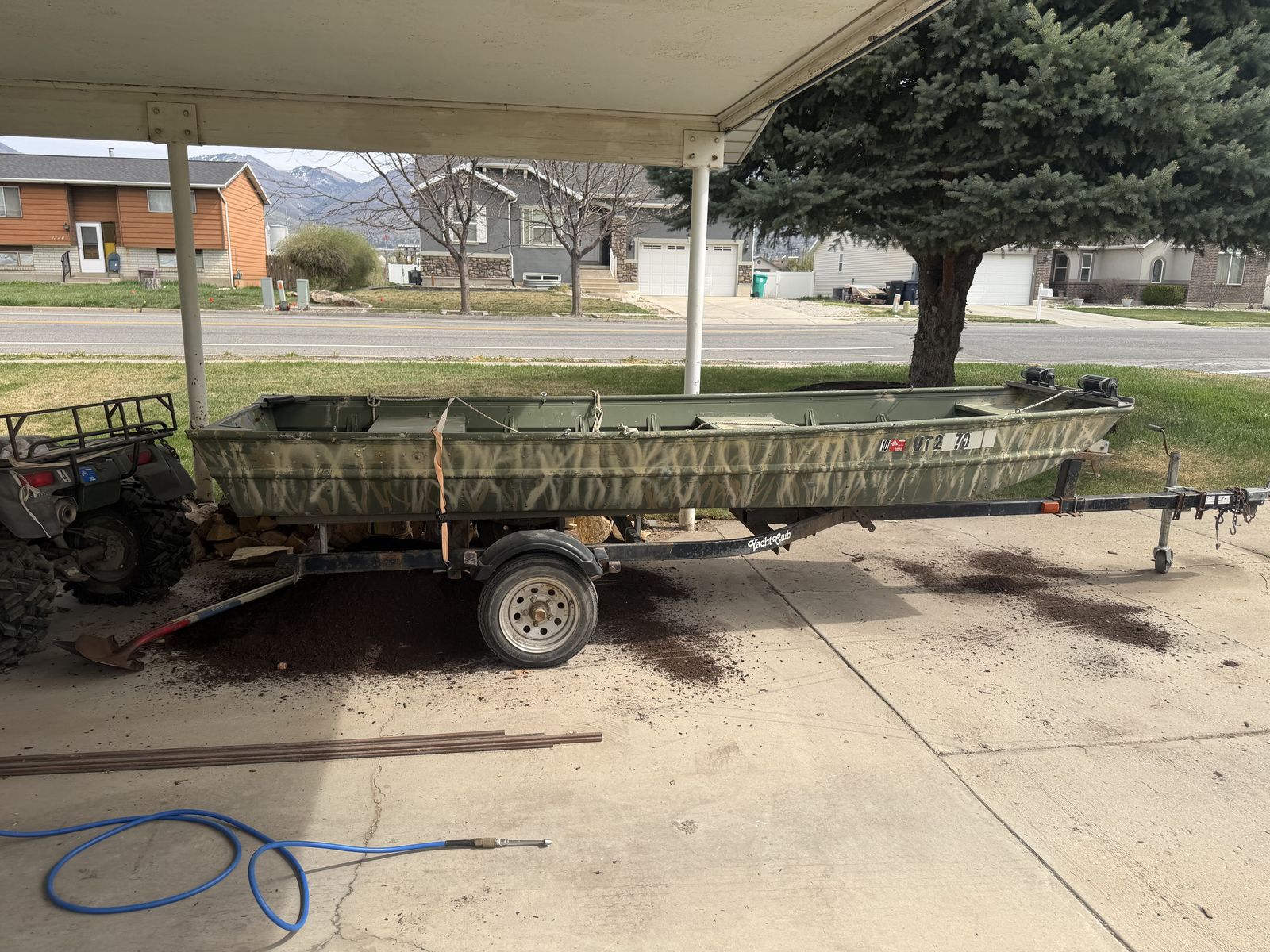 14' flat bottom boat w/trailer