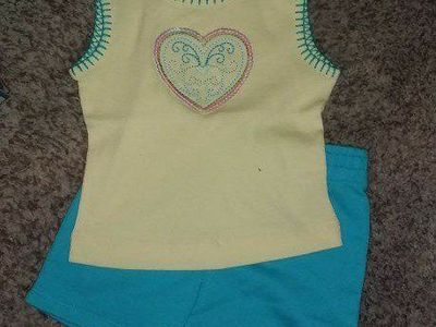 3T HEART SHIRT, TURQUOISE SHORTS