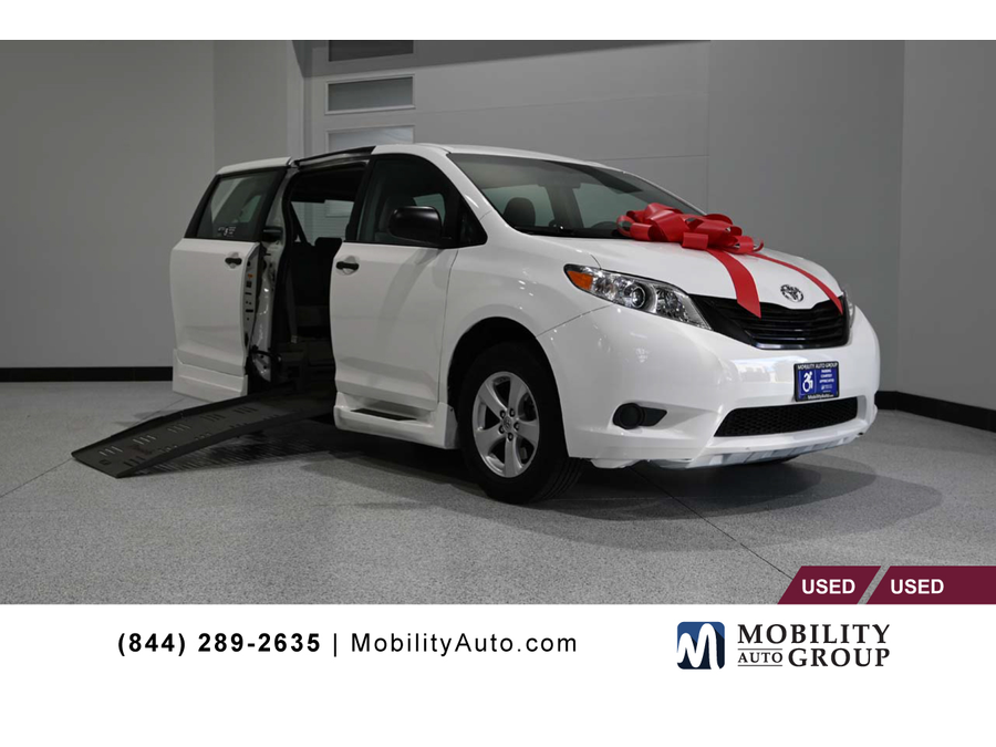 2015 Toyota Sienna L 7-Passenger