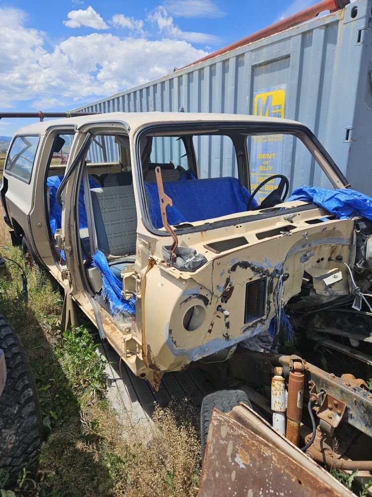 1983 Chevy Suburban