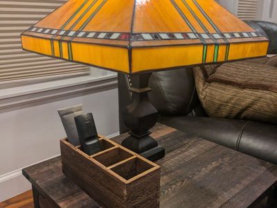 Mission Style Stained Glass Table Lamp Amber Green Square Shade