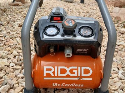 Ridgid air compressor CORDLESS