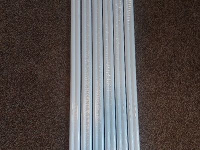 48" fluorescent light bulb 2-packs, Brand new F32, T8 Bulbs. (6) 2-packs available