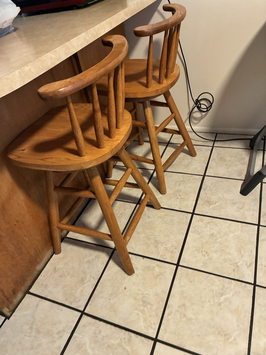 Bar stools wooden
