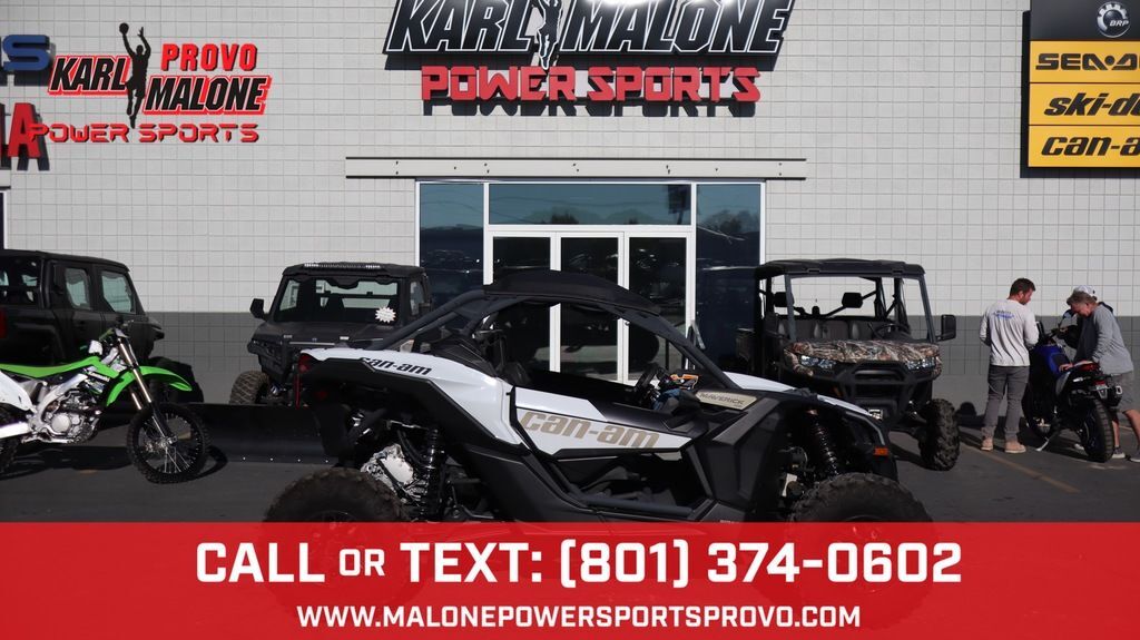 2024 Can-Am® Maverick X3 RS Turbo Catalyst Gray