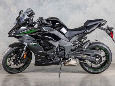 2025 Kawasaki Ninja® 1100SX ABS