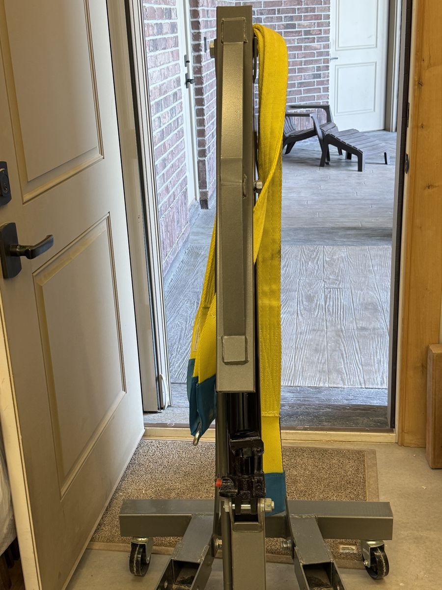Pittsburg 1 ton capacity shop crane
