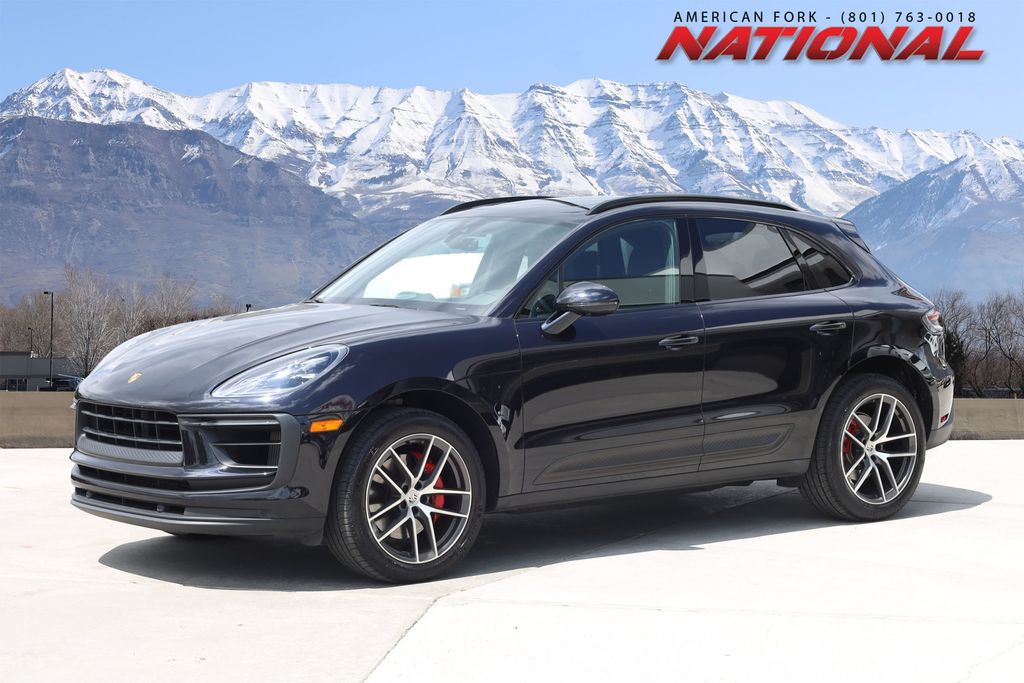 2022 Porsche Macan S