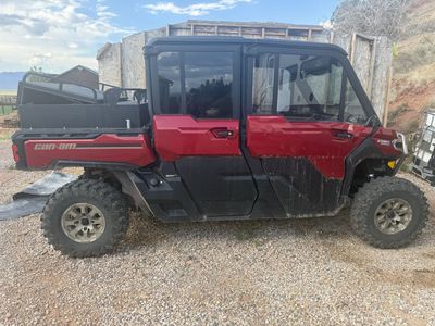 2025 limited Can-Am Defender HD 10