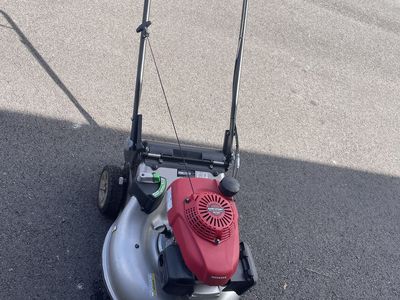 Honda 216 Lawnmower