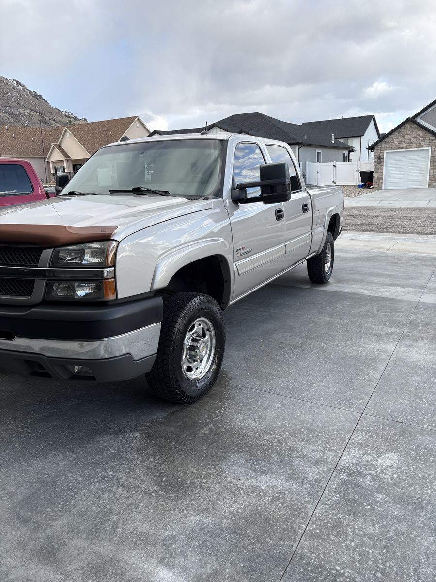 2004 CHEVROLET SILVERADO 2500HD LT