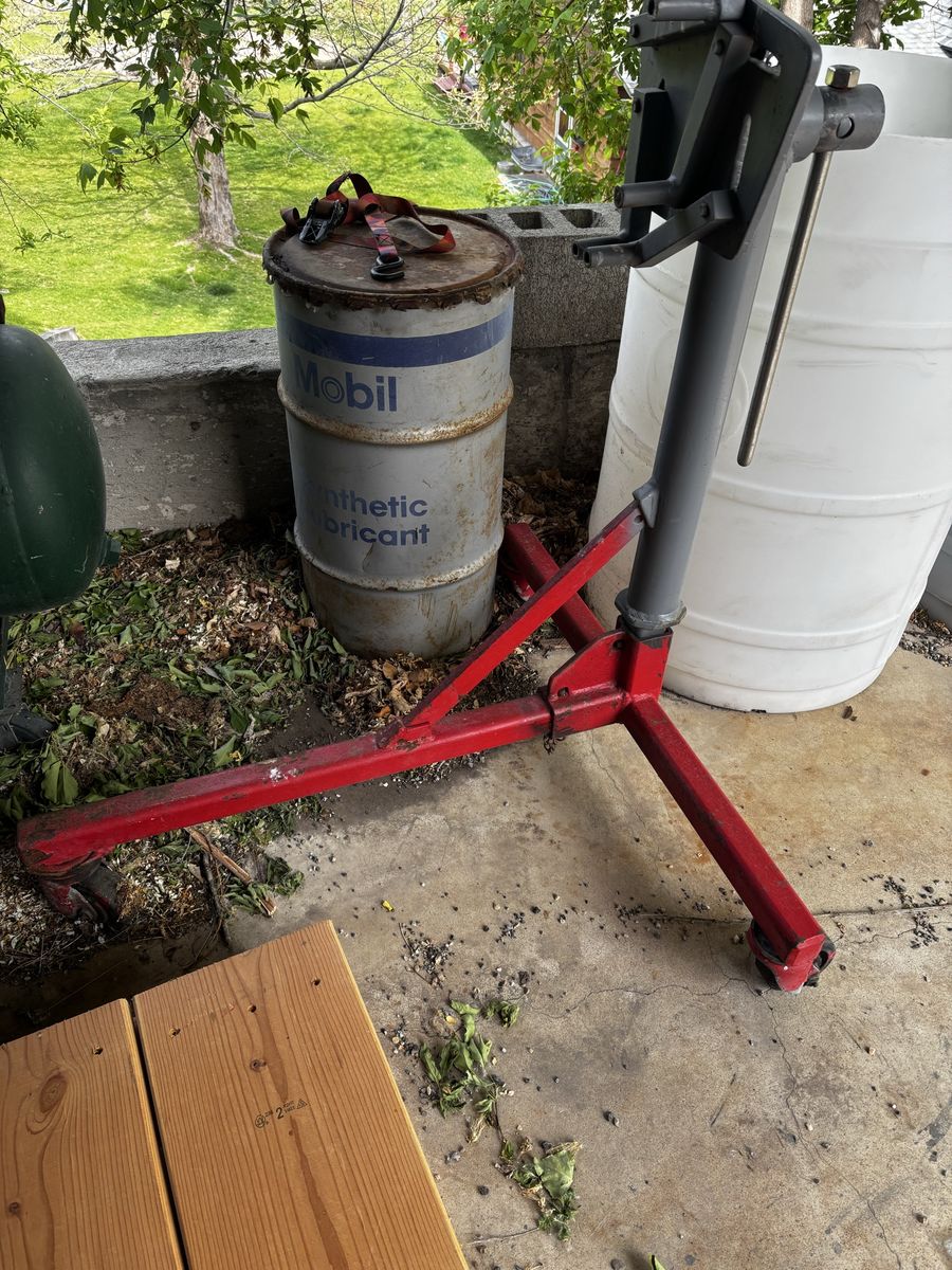 Engine stand