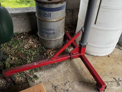 Engine stand