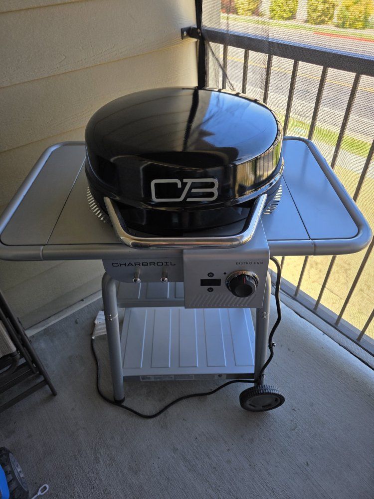 Charbroil Electric/Charcoal Grill