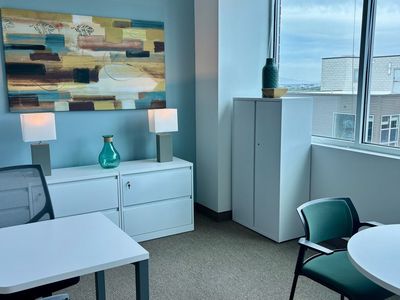 Aren't You Ready for a New Office? Prime Location and Great Deals Available!