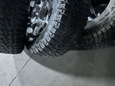 Tires 265/70/17