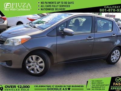 2013 Toyota Yaris 5-Door LE