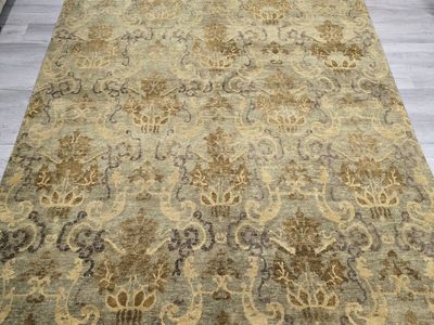 Liquidating Handknotted Wool Rugs