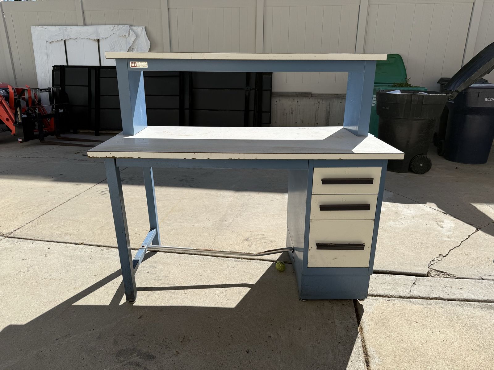 Work Bench with Drawers